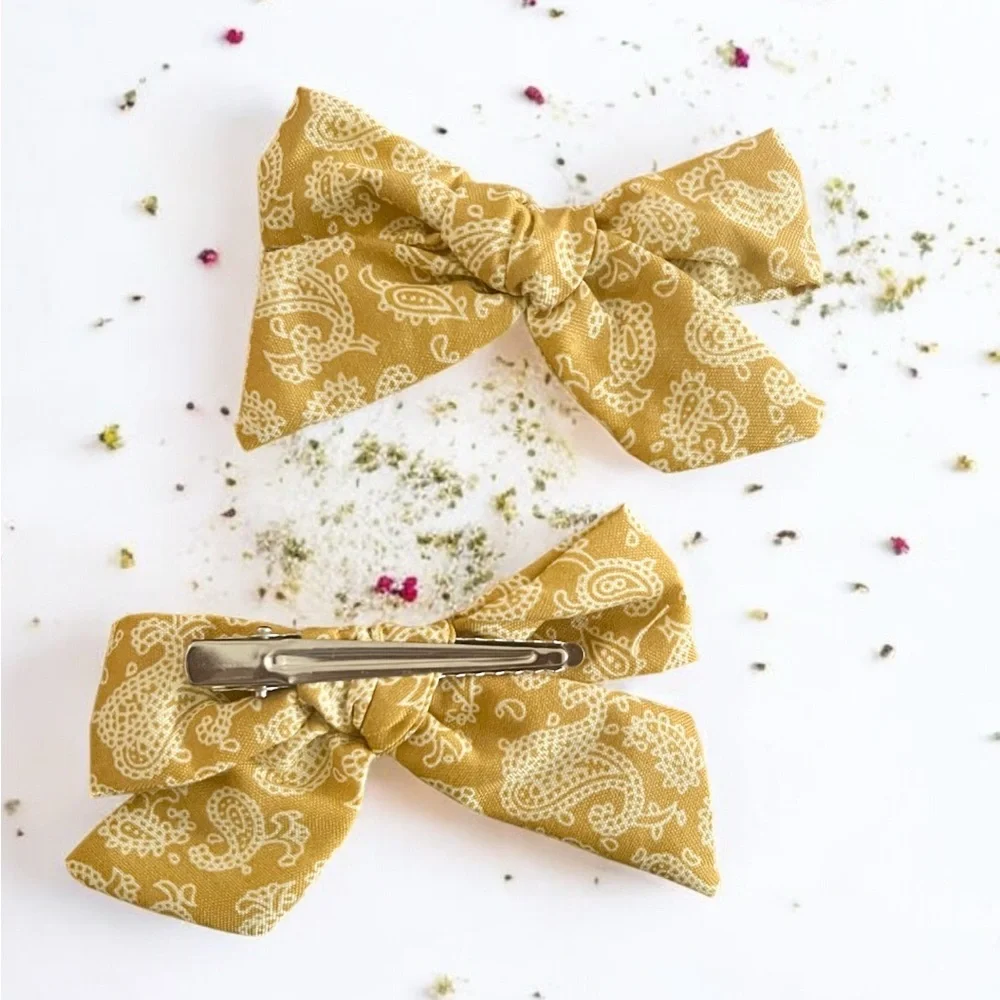 Parsley prints yellow Hand Tied Hair Bows Set